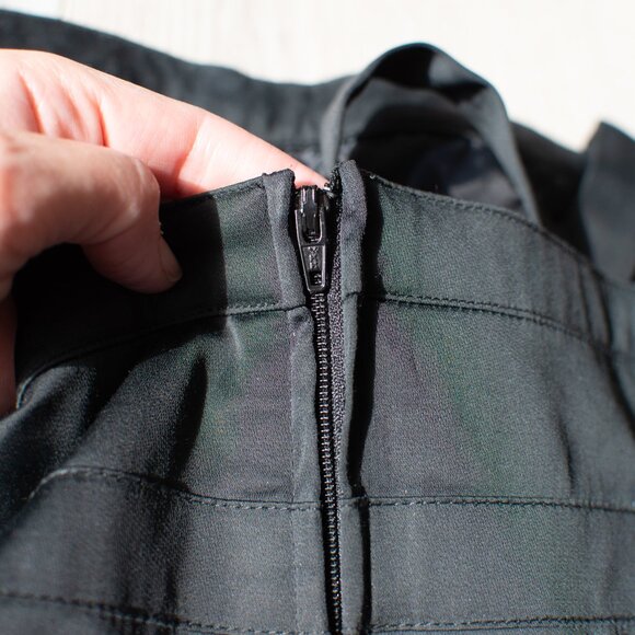 Bowtie Dress Size 6 - Picture 6 of 15